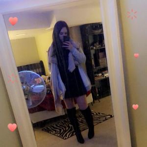 Meet your Posher, Emily